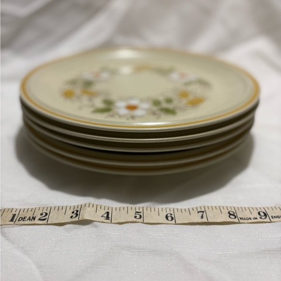 Set of 5 Vintage Stoneware Floral Patterned Dinner Plates - Picture 2 of 3